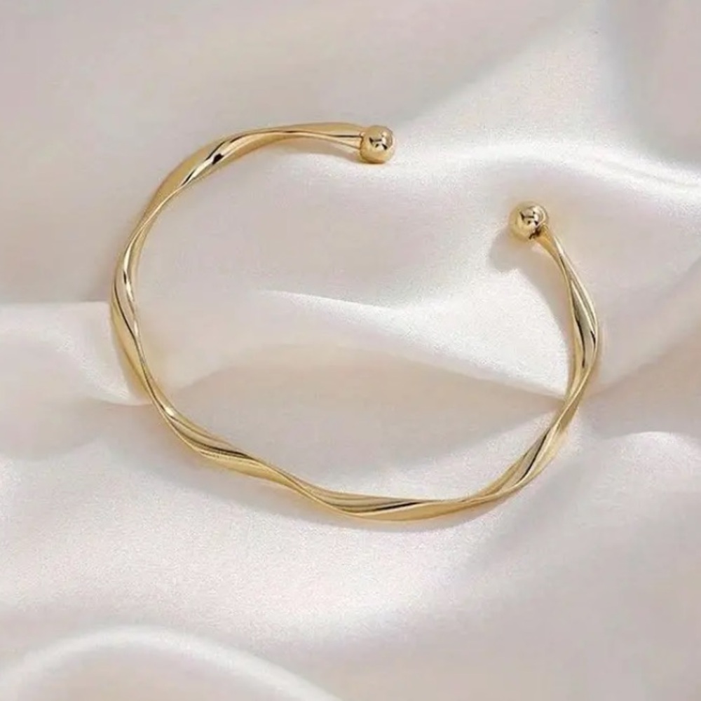 Set of 10 Women’s Gold Alloy Twist Bracelet, NEW - Picture 3 of 6